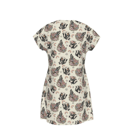 Bashful Blooming Skunk - Women's T-Shirt Dress