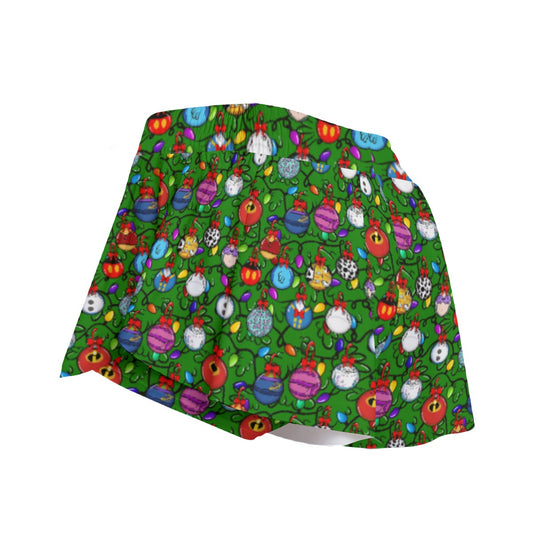 Festive Character Baubles on Green - Women's Flowy Pocket Shorts