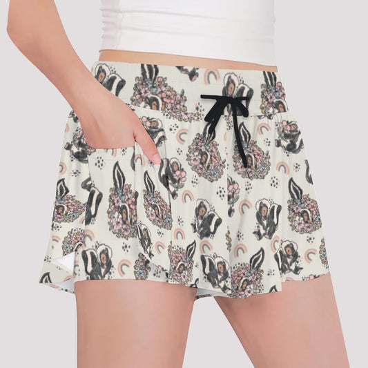 Bashful Blooming Skunk - Girls’ Flowy Pocket Shorts