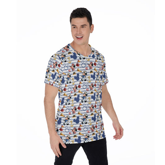 Captain and First Mate at Sea - Men's Short Sleeve T-Shirt