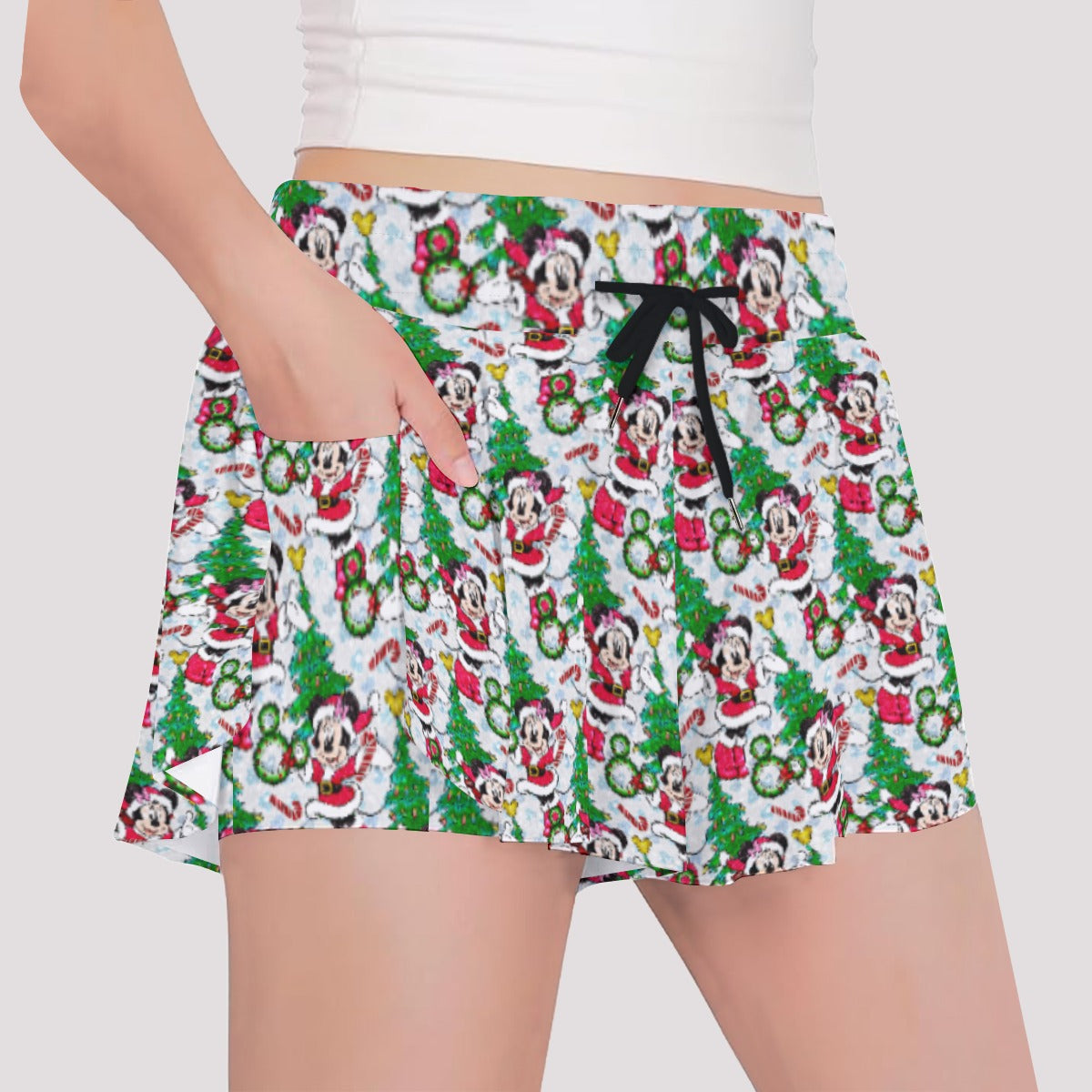 Santa Mouse with Sparkle - Girls’ Flowy Pocket Shorts