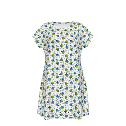 Playful Green Aliens on White - Women's T-Shirt Dress