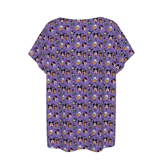 Halloween Friends in Costumeeads - Women’s Relaxed Fit Scoop Tee