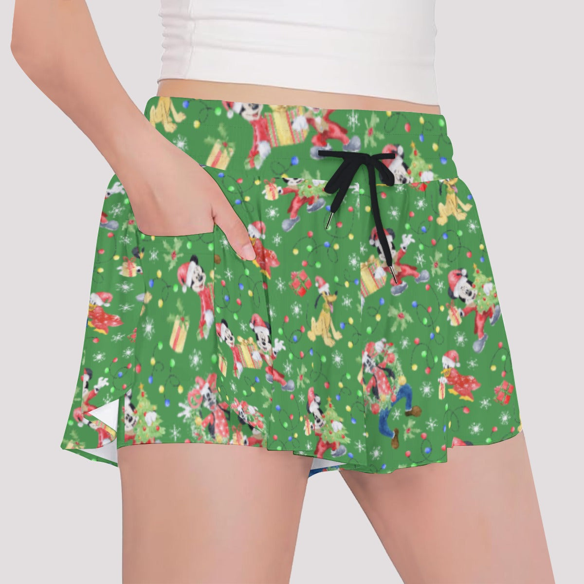Mouse & Friends Christmas Cheertmas - Girls’ Flowy Pocket Shorts