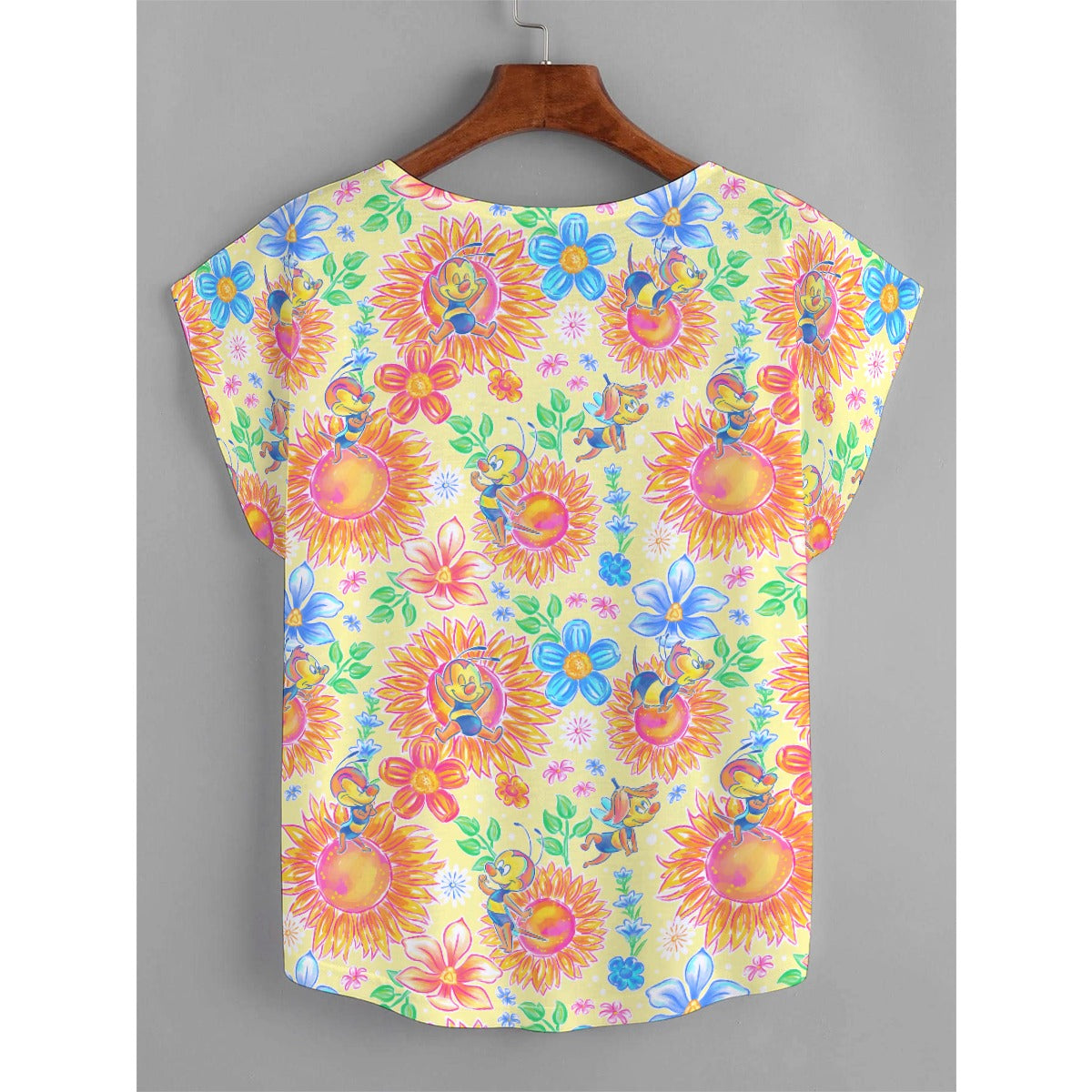 Buzzing Garden Buddy - Women’s Relaxed Fit Scoop Tee