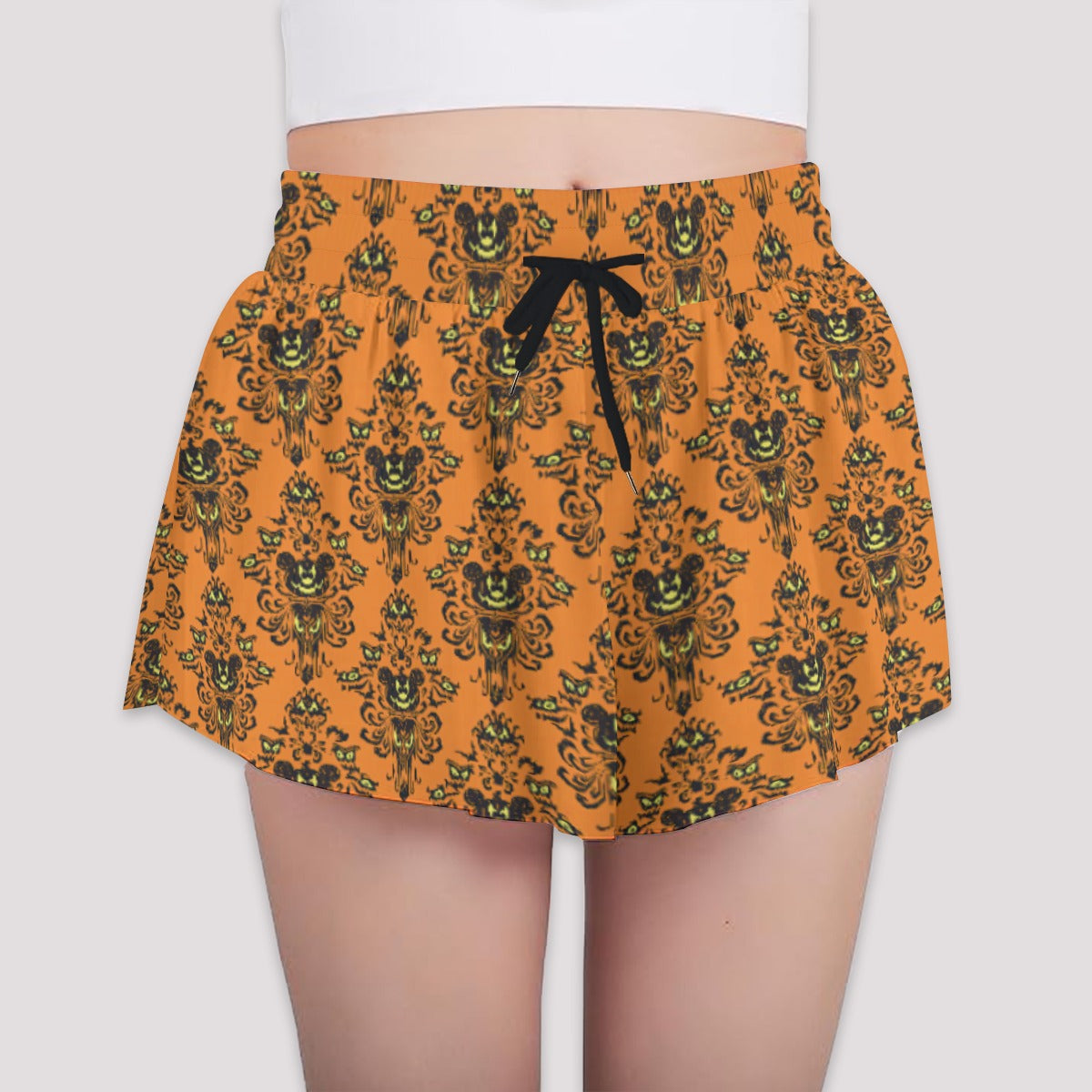 Haunted Halloween Mansion Wallpaper - Girls’ Flowy Pocket Shorts